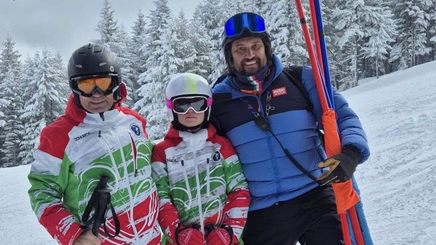 Скиорката Радена Ангелова със синдром на Даун тренира в Банско с елитни треньори