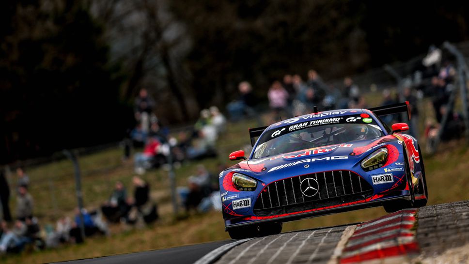 Макс Верстапен стартира сезона си на Северната дъга с победа