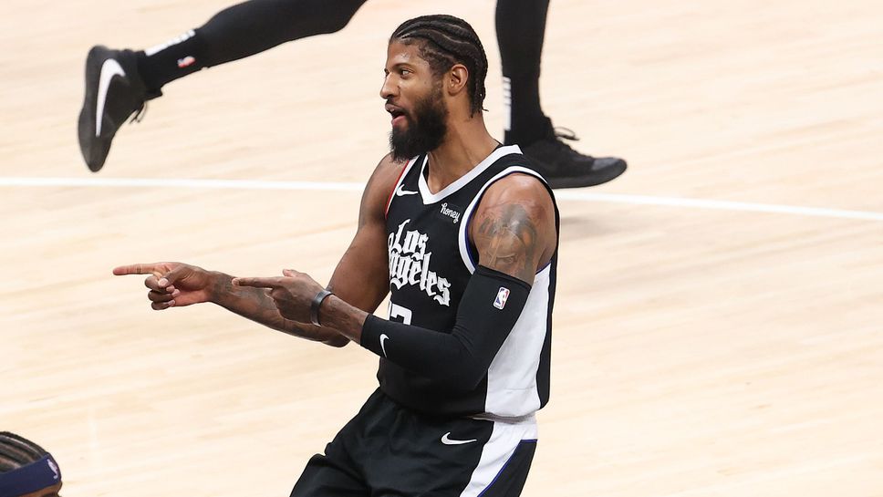 С 33 точки на Пол Джордж Клипърс спечели гостуването си в Портланд