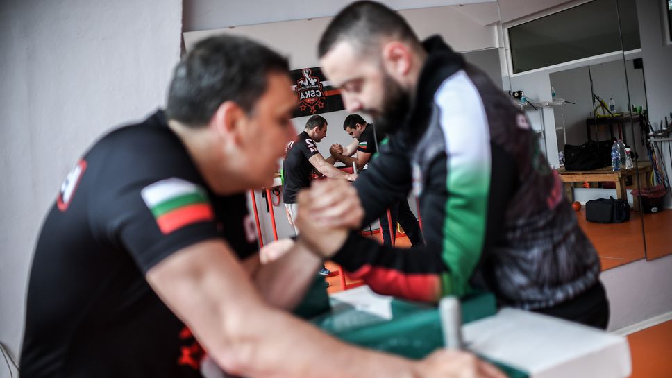 Канадската борба в България с любопитна инициатива за развитието на спорта сред подрастващите