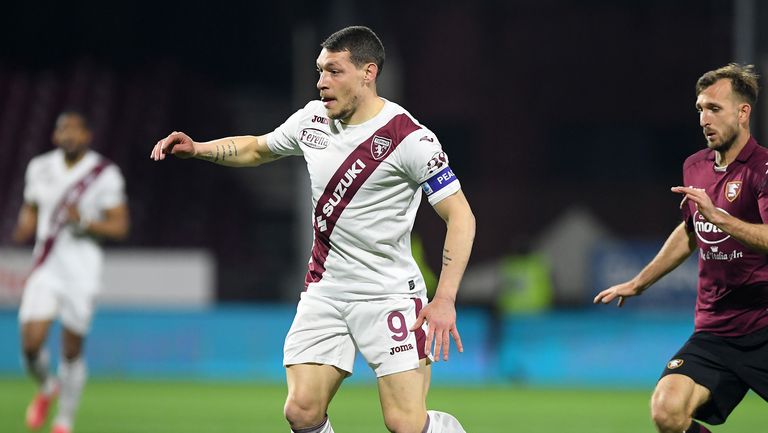 Италианският национал Андреа Белоти е получил предложение да подпише с