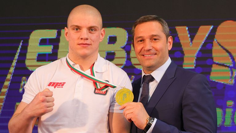 Злато и три сребърни медала за България на Европейското по бокс в София