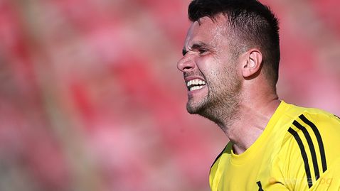 Двама подновиха тренировки с Левски