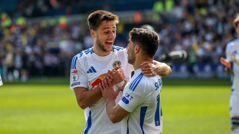  Лийдс се завърна във Висшата лига 