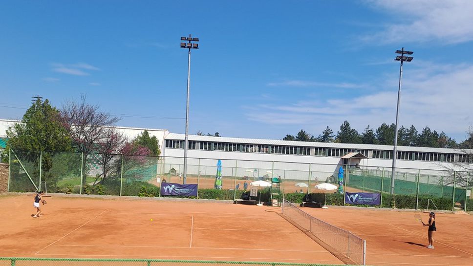 В Хасково започна турнир от категория J200 на ITF
