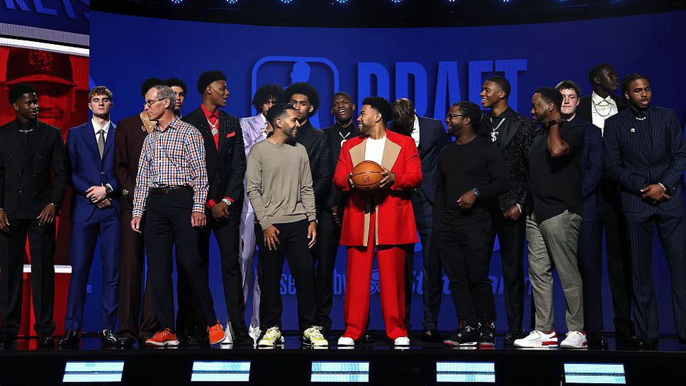 НБА определи реда, по който отборите избират играчи в предстоящия драфт на позициите след 14-ата