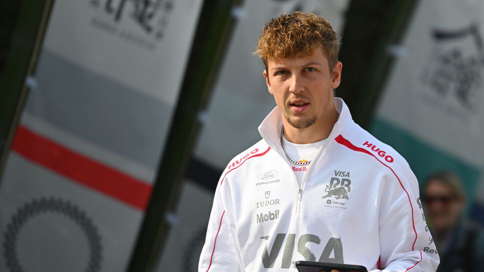 Лиам Лоусън изпълни задължително условие, за да довърши сезона във Формула 1