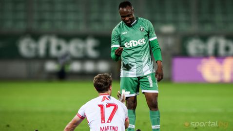 Лудогорец и ЦСКА си спретнаха масово меле след края на мача в Разград (видео)