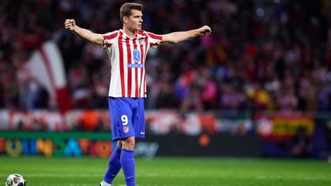 Милан се отказва от Левандовски и Влахович, ориентира се към Сьорлот