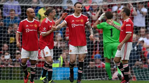  Бербатов сподели, че не е изгубил уменията си в мач против Ливърпул 