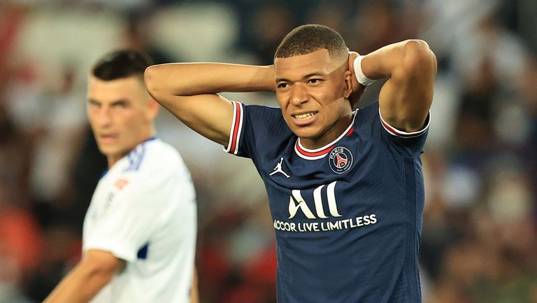  Мбапе е преподписал, само че ПСЖ е застрашен от изхвърляне от Европа 