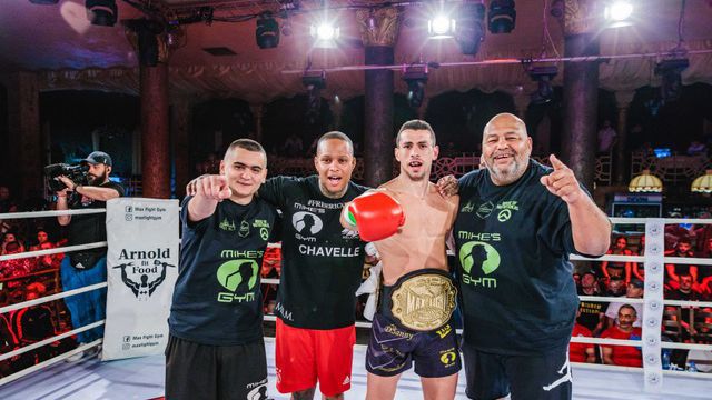 Стоян Копривленски е носител на шампионския пояс на MAXFIGHT, Симеон Наковски и Калоян Колев запазиха коланите