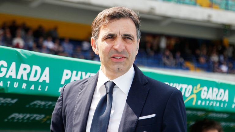 Треньорът на италианския футболен отбор Кремонезе Фабио Пекия обяви напускането