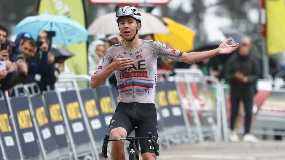 Тадей Погачар спечели и съкратения 16-и етап от Обиколката на Италия