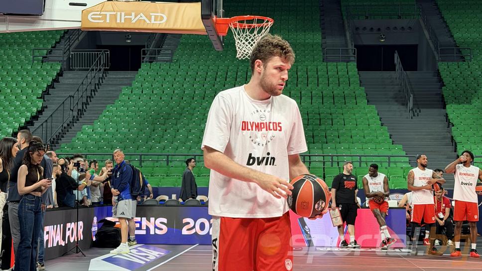 Везенков пред Sportal.bg: Олимпиакос обича да печели трофеи в залата на Панатинайкос