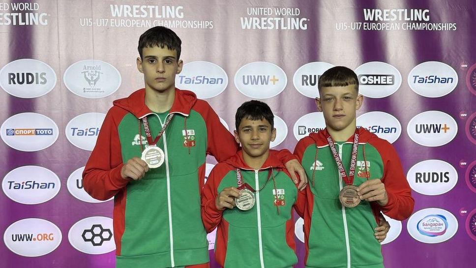 Два сребърни медала и бронз за класиците на Евро 2026 при момчетата