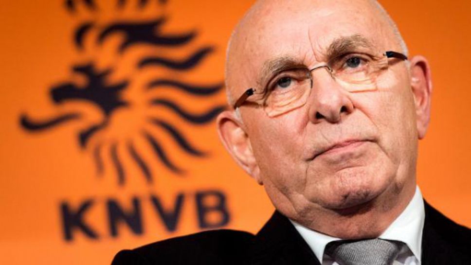 Шефът на холандския футбол може да се кандидатира за шеф на УЕФА