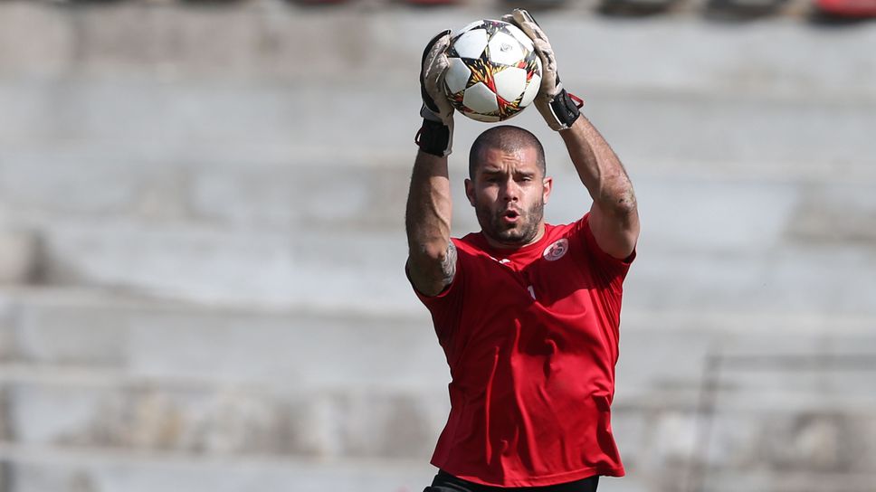 Божидар Митрев аут до края на сезона