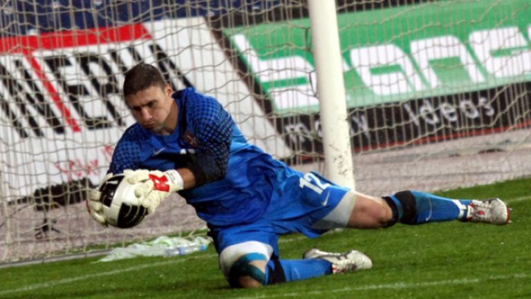 Новият сръбски вратар в Левски е допускал три гола от "сините"