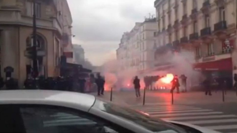 Жестоки сблъсъци в Париж след ПСЖ - Бастия