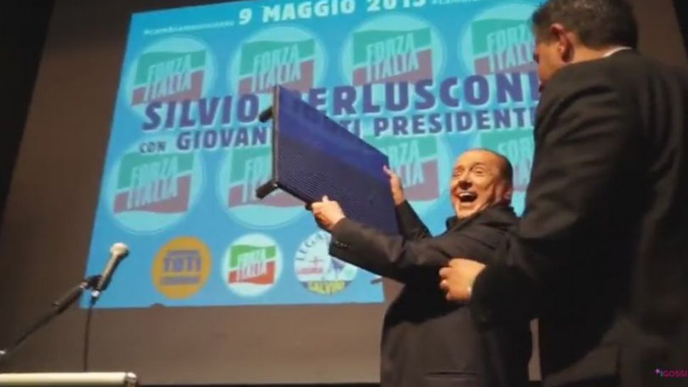Берлускони се преби на предизборно събрание