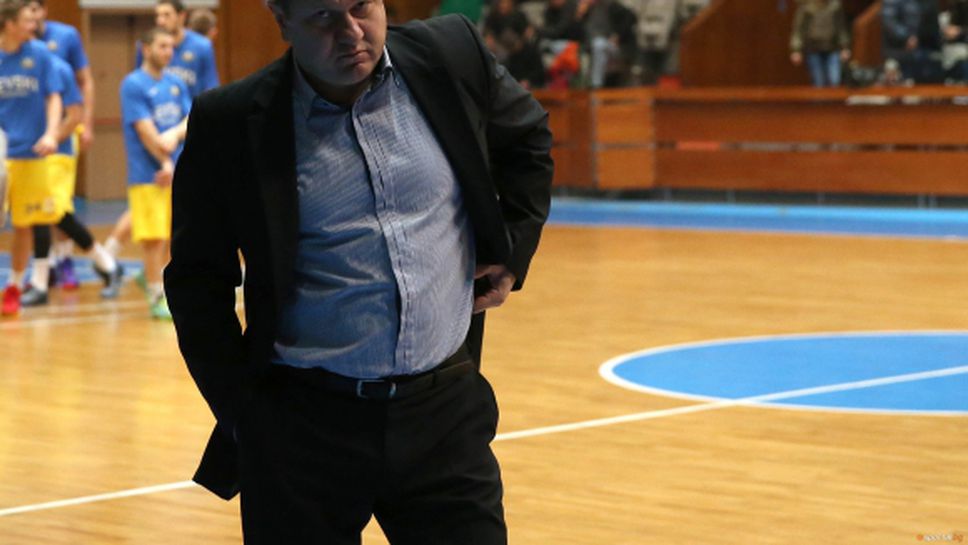 Черно море освободи треньора и глоби играчите
