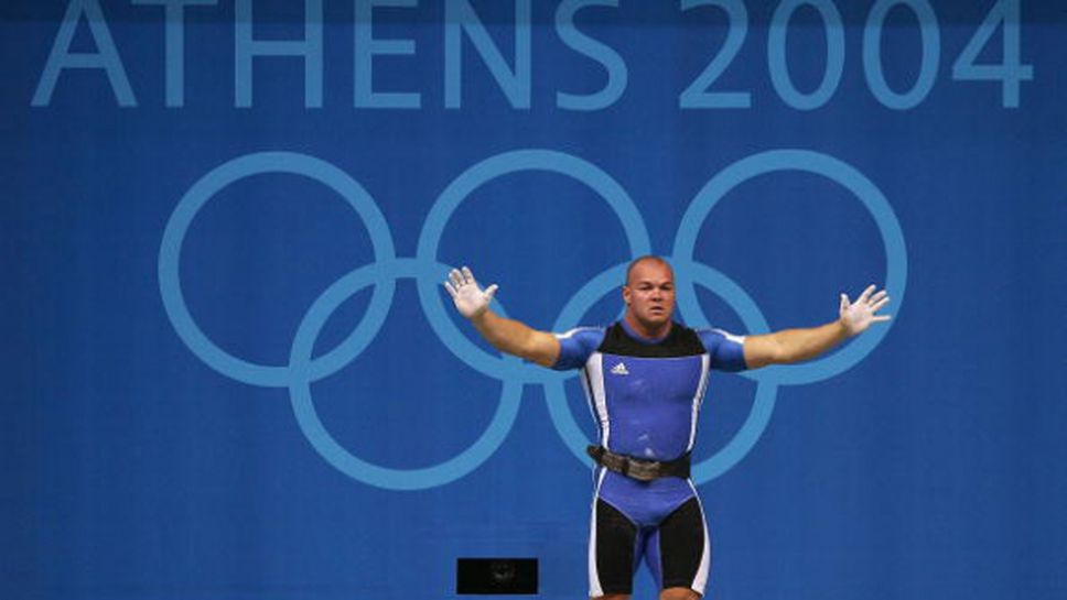 Олимпийски шампион награди медалистите от плувен празник в Пловдив
