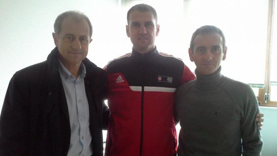 Директорът на Футболната академия на Черноморец Николай Кръстев се завърна от Испания - ето какво научи там