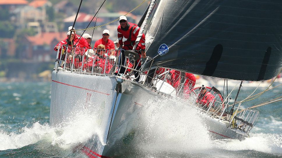 Яхтата Уайлд Оутс XI отново води в регатата Сидни-Хобърт