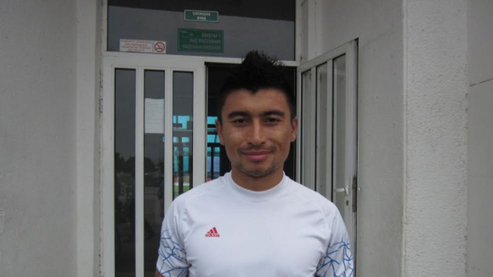 Футболист на Ботев (Враца) пред трансфер в Арис