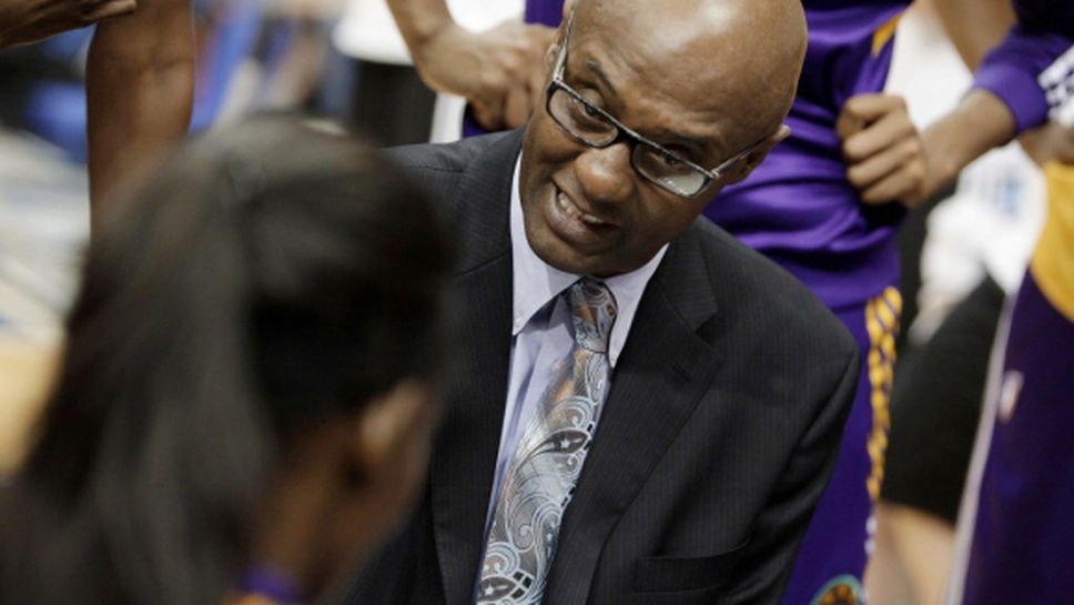 Бащата на Коби Брайънт стана треньор в Япония