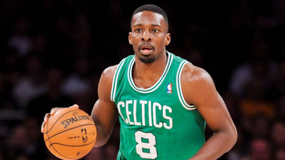 Мемфис взе Джеф Грийн в сделка между три отбора