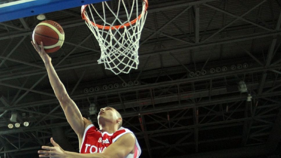 Васил Кьосев и Клуж допуснаха поредна загуба