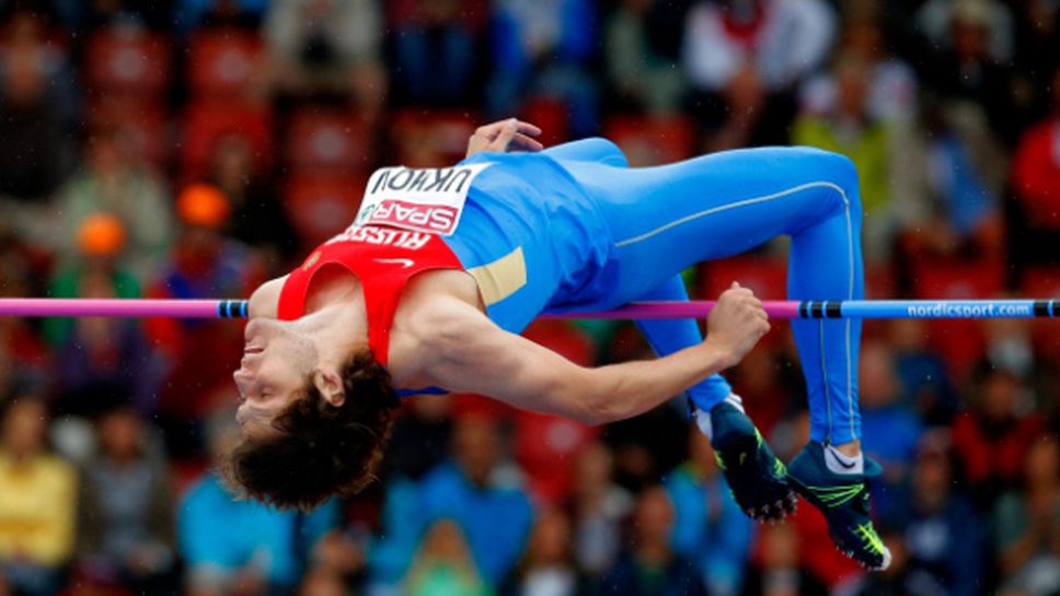 Ангина спря Ухов и Школина от участие в Хустопеце