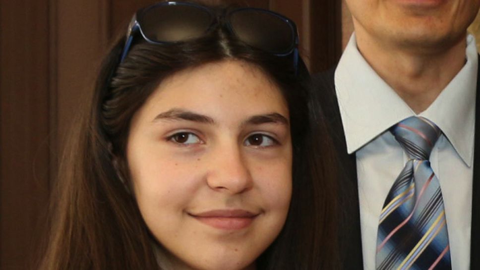 Габриела Антова води на на държавното по шахмат