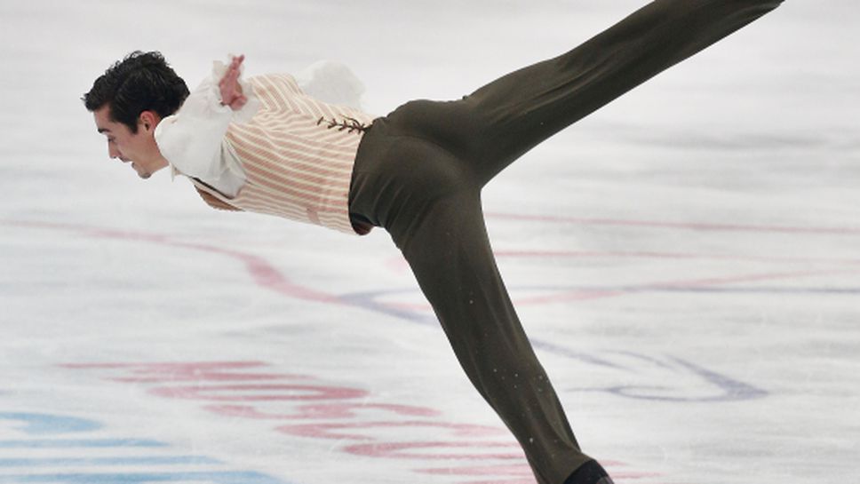 Испанец води след кратката програма на европейското