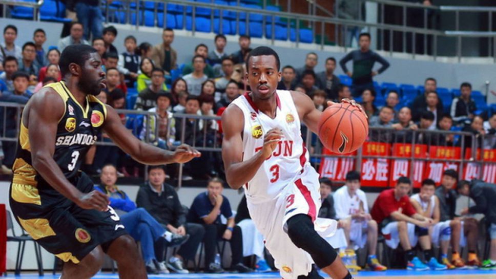 Рекорд в Китай: Американец вкара 82 точки в един мач (видео)