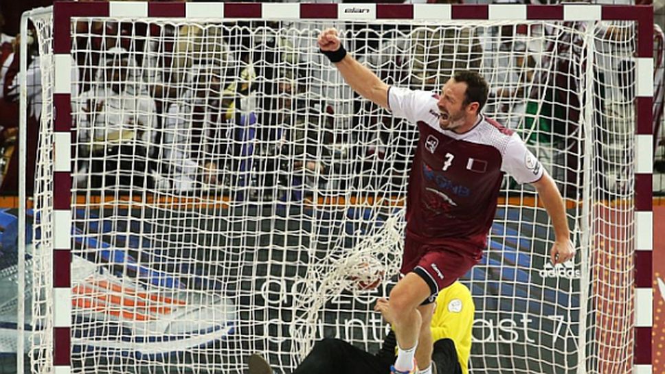Катар продължава да мачка, класира се за финал