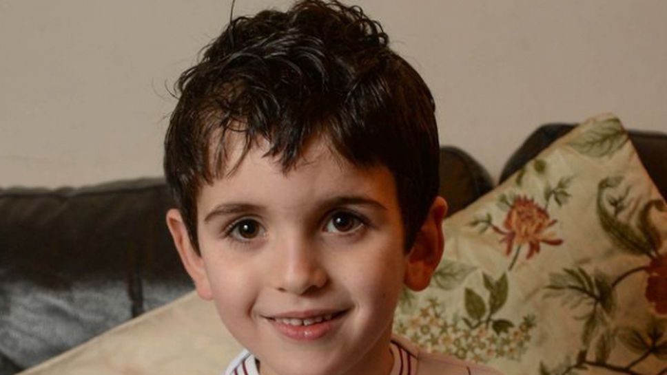 Шестгодишен фен на Астън Вила написа писмо до Моуриньо и го помоли за помощ