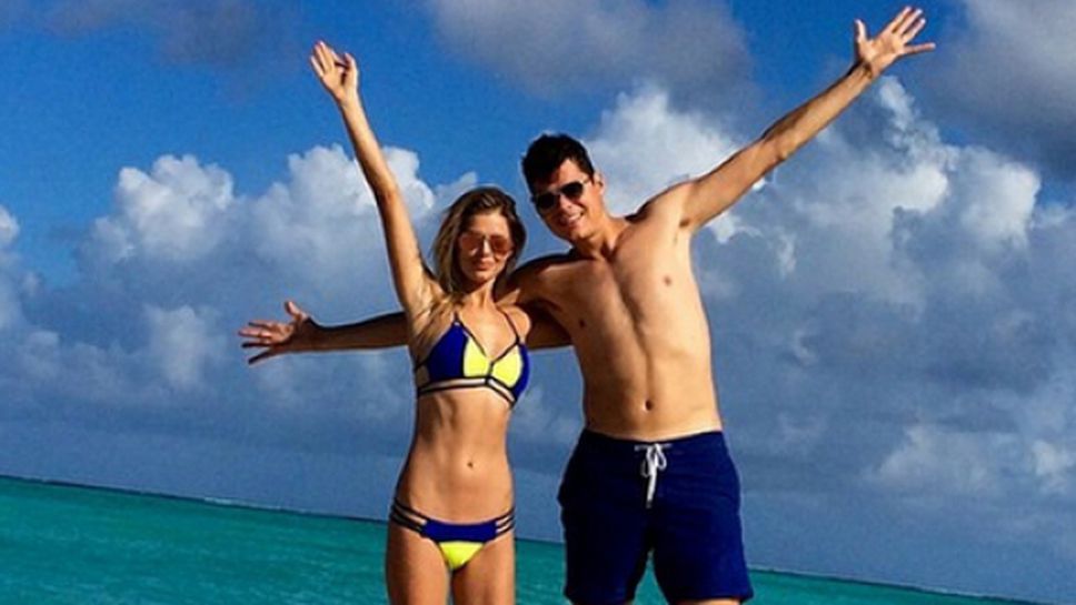 Потвърдено: Раонич наистина излиза със супермодел