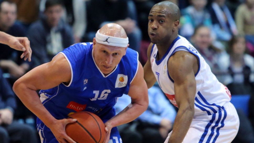 Сръбски баскетболист акостира в Черно море порт Варна