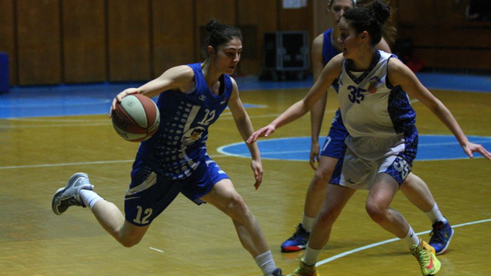 Монтана отново премина кота 100 срещу Левски (галерия)