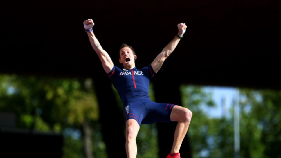 Лавийени вдигна летвата още по-високо - 6.02 метра