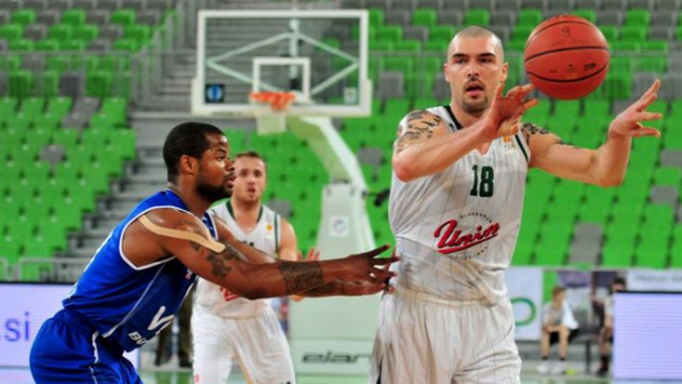 Николов на крачка от "дабъл-дабъл", Олимпия би Будучност