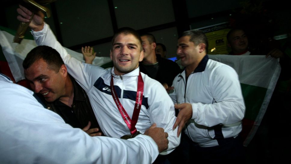 Иво Ангелов сваля шината следващия вторник