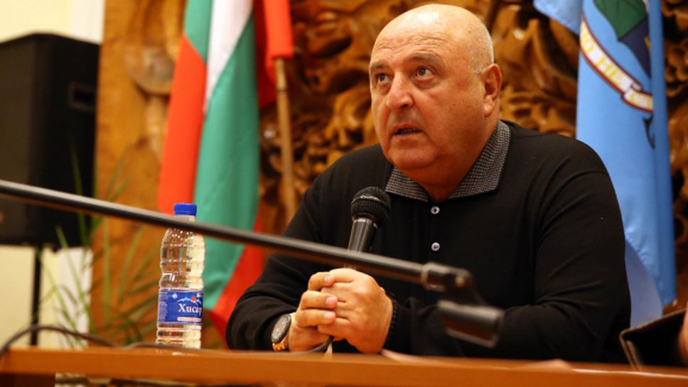 Венци Стефанов: Бербатов да направи компромис в името на България! Любо Пенев се оказа нагъл