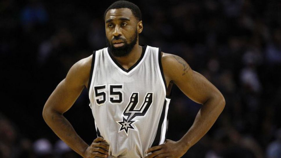 Реджи Уилямс подписа със Спърс до края на сезона