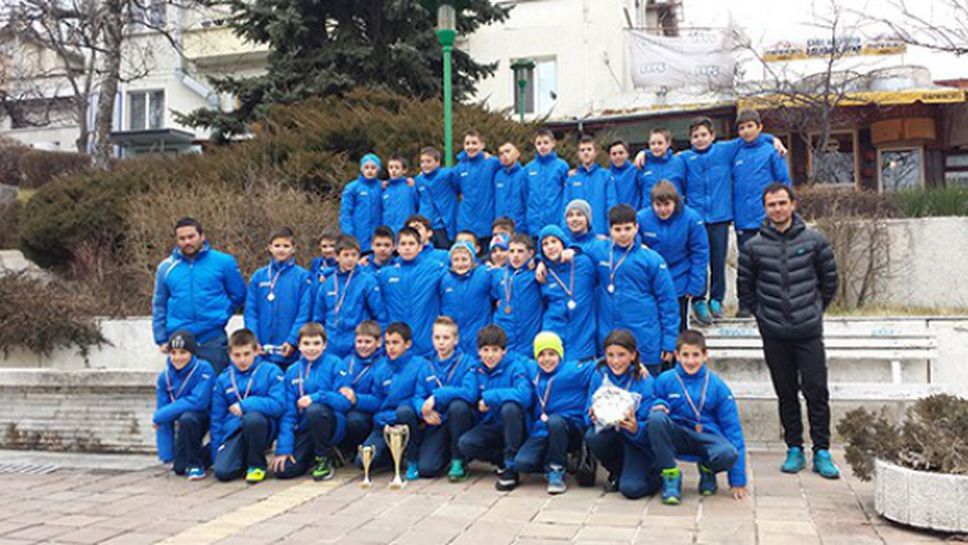 Два детски отбора на Левски с първи места в Сандански