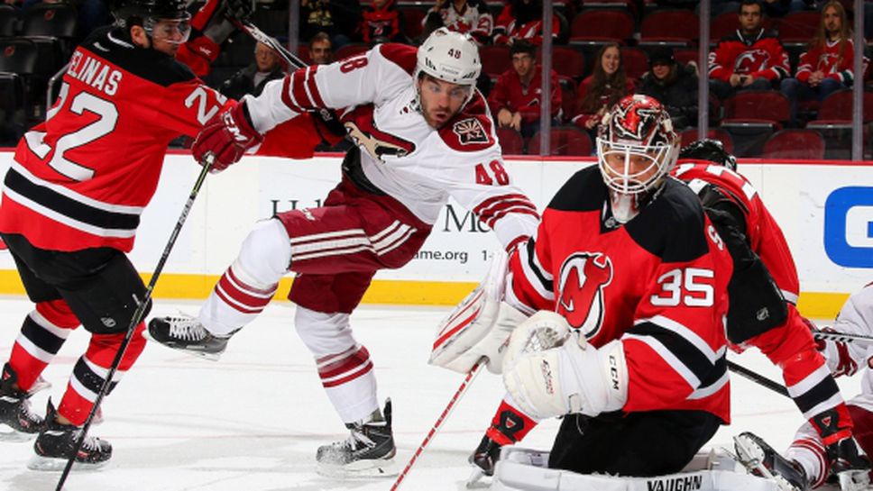 Кори Шнайдер с 38 спасявания срещу Аризона