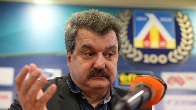 Тодор Батков: Появиха се крупни бизнесмени за акциите на Левски (видео)